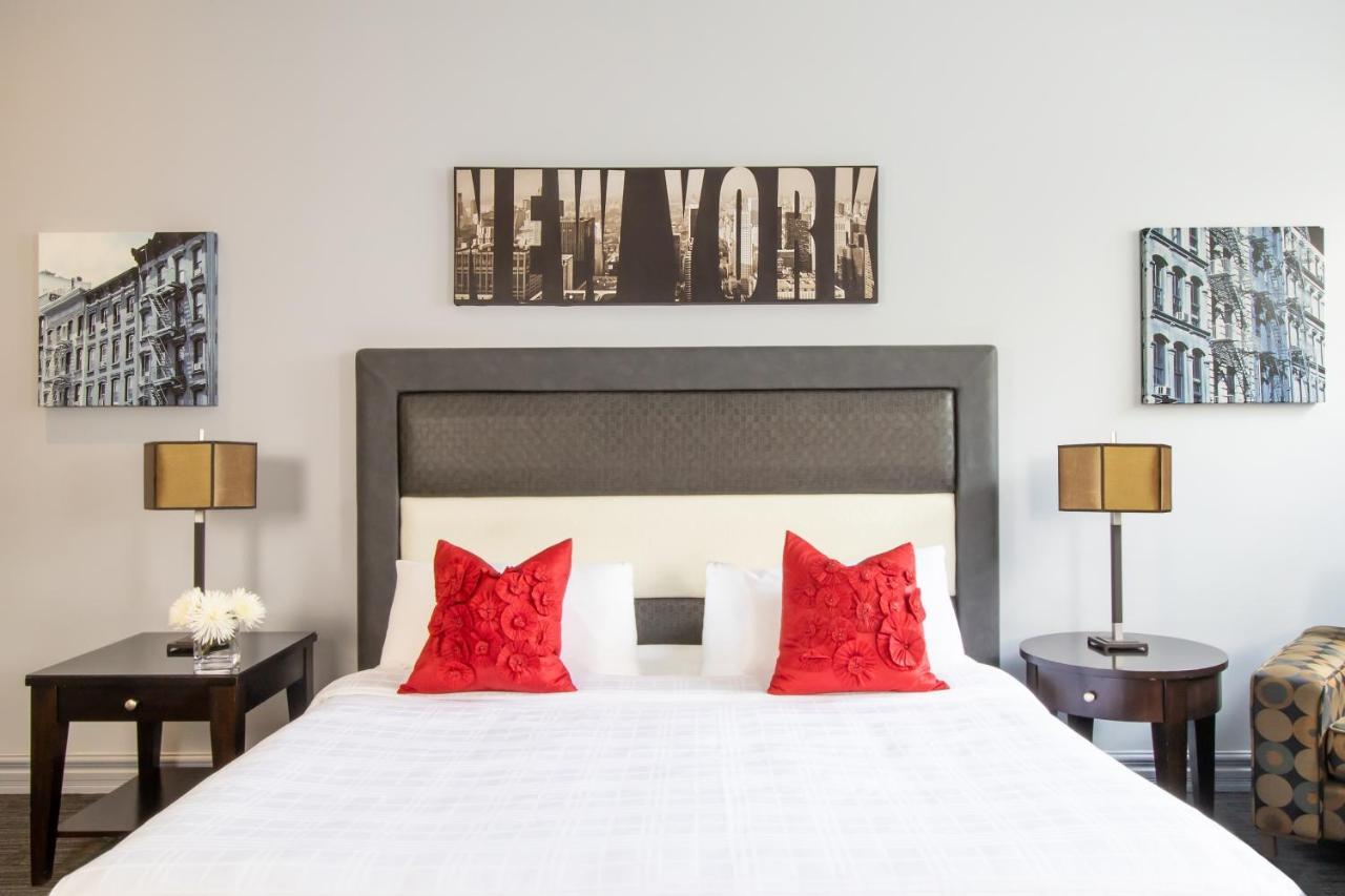 Retro Suites Hotel Chatham-Kent Esterno foto